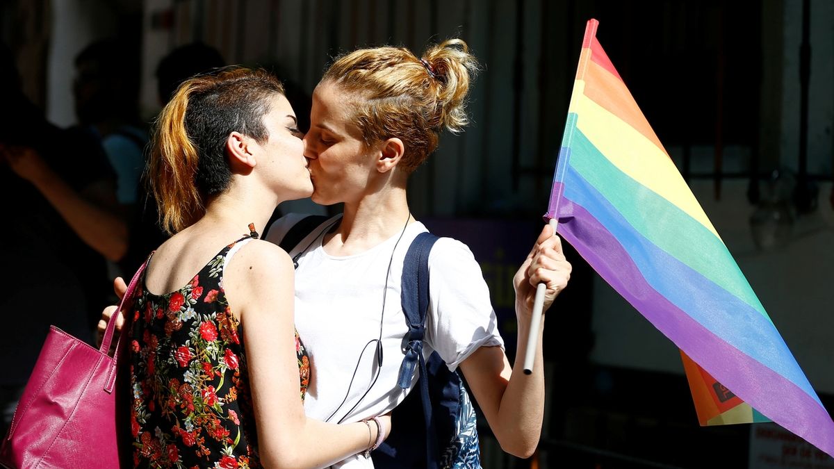 V Turecku připravují změnu zákoníku, chtějí trestat LGBT+ komunitu
